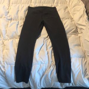 Lulu lemon size 6 running tights. Black.